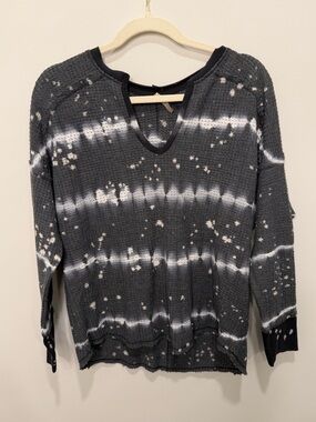 XCVI Gray White Tie Dye Thermal Waffle Knit V Neck Top Small 14476
